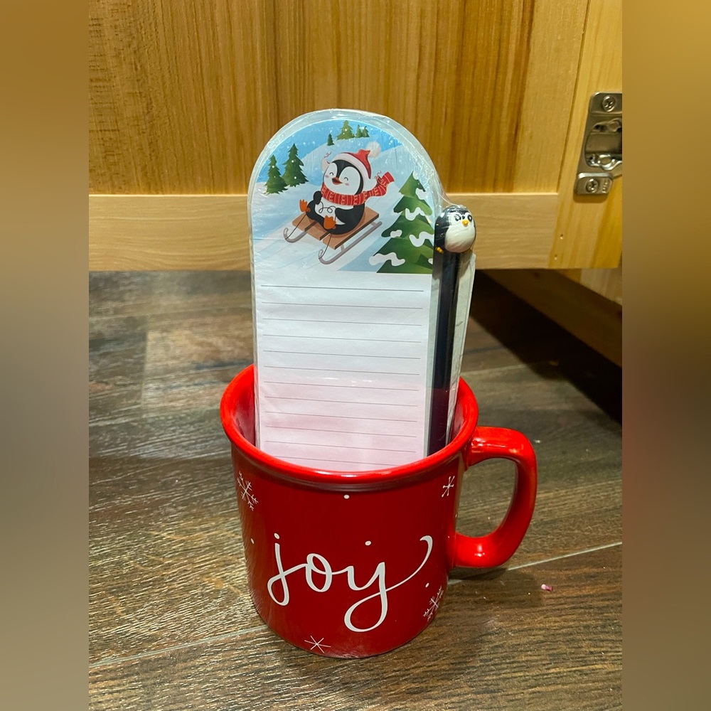 Holiday Mug with Penguin Notepad